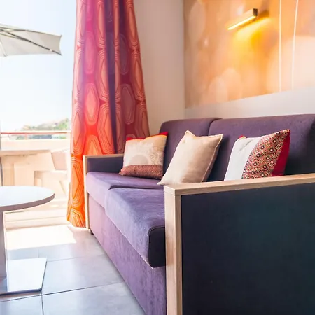 Les Flots Bleus Face A La Au Pied Du Massif De L'esterel Appartement *