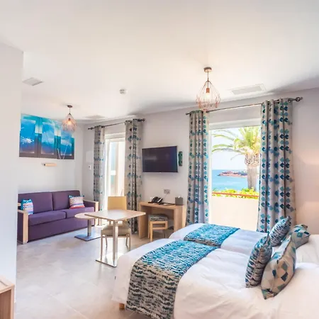 Appartement Les Flots Bleus Face A La Au Pied Du Massif De L'esterel *